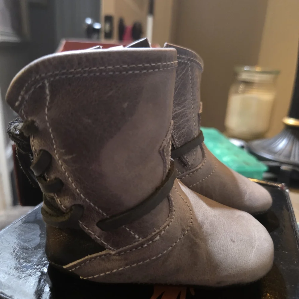 Freebird Baby Coal Stone Boots Leather Handcrafted Designer #83